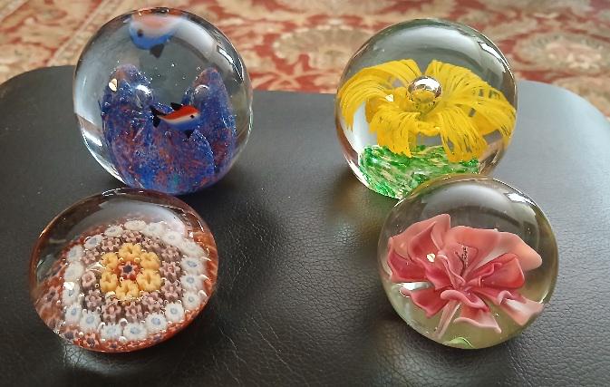 4 pretty paperweights - glass - including a Millefiori signed Y (SalvadoreYsart) circa 1920's