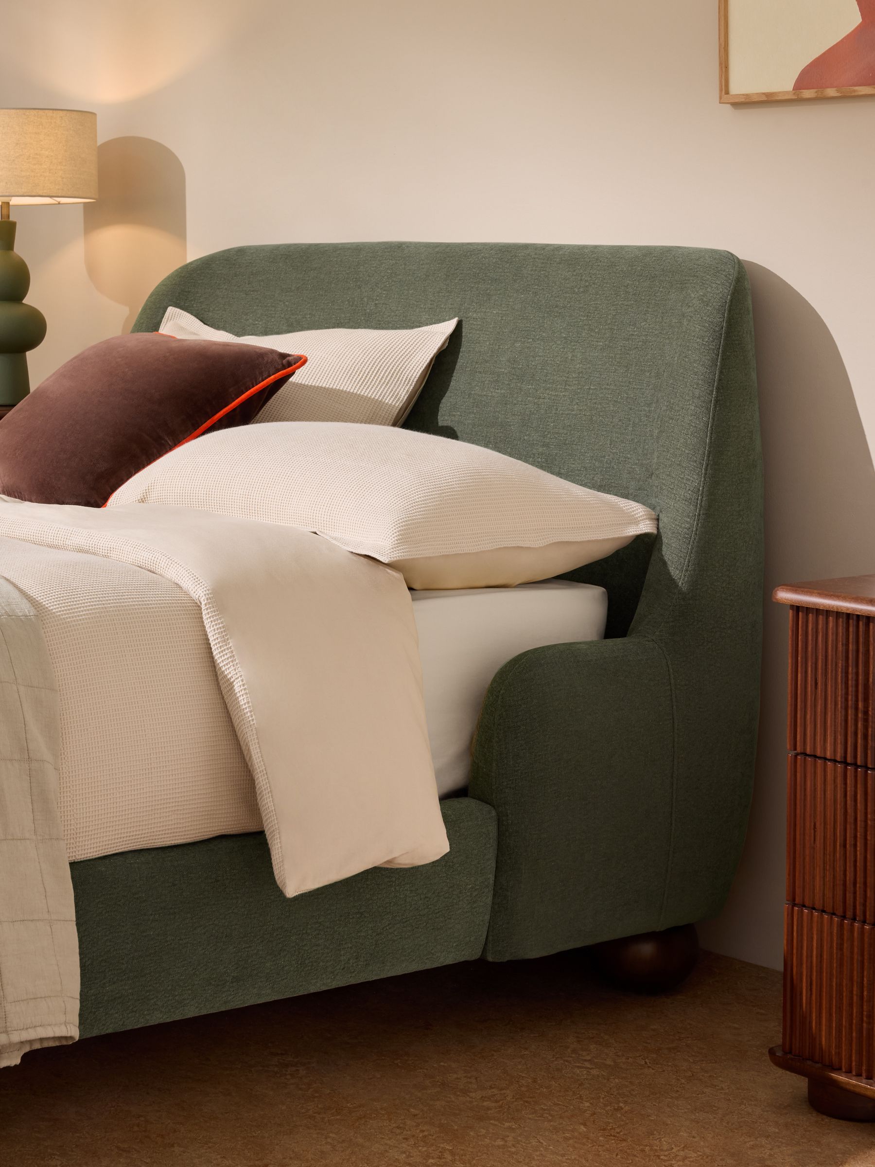 Ellio Bed in Soft Textured Weave Hunter Green