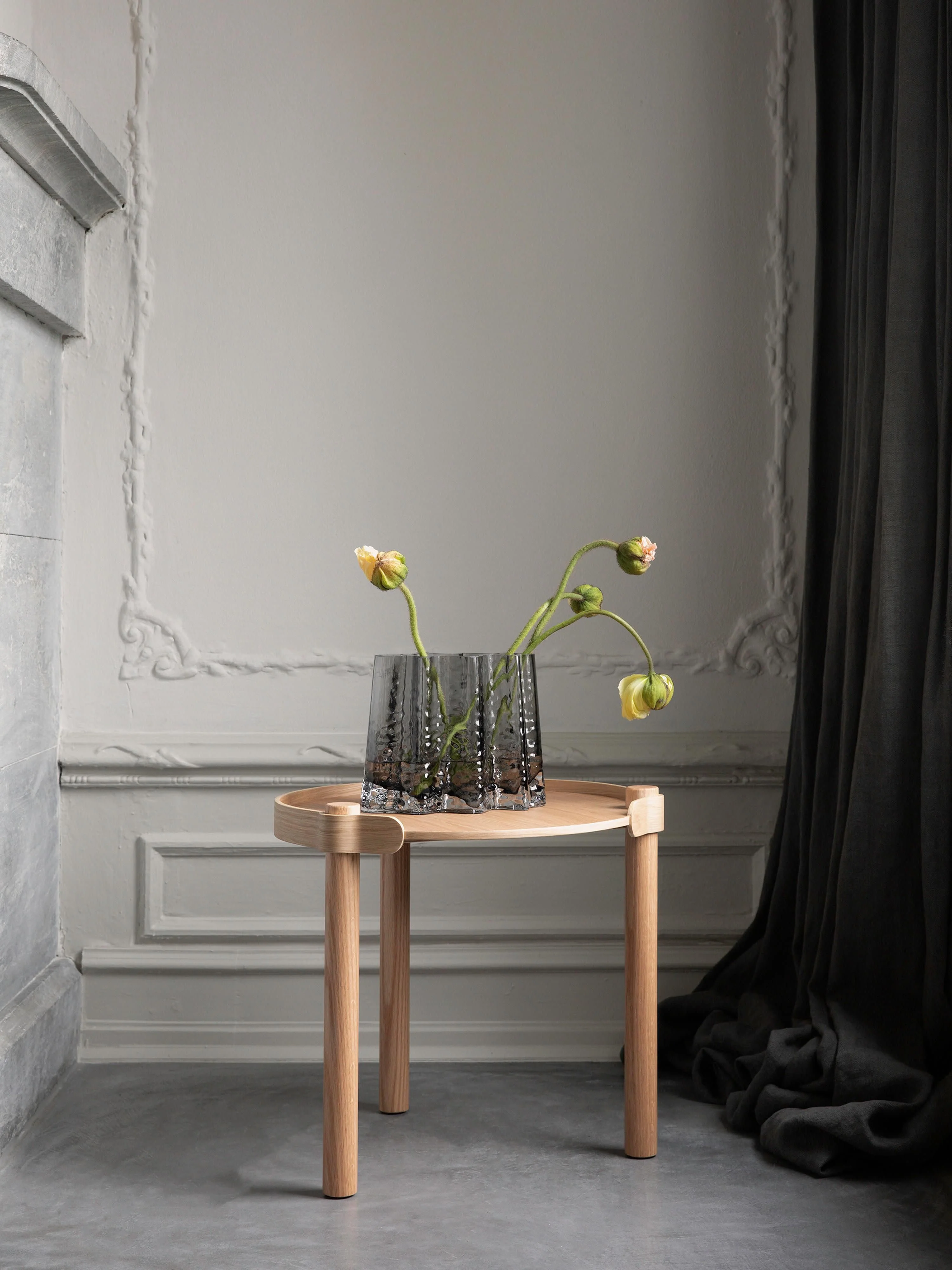 Mundgeblasene Glas-Vase Gry mit strukturierter Oberfläche, H 19 cm