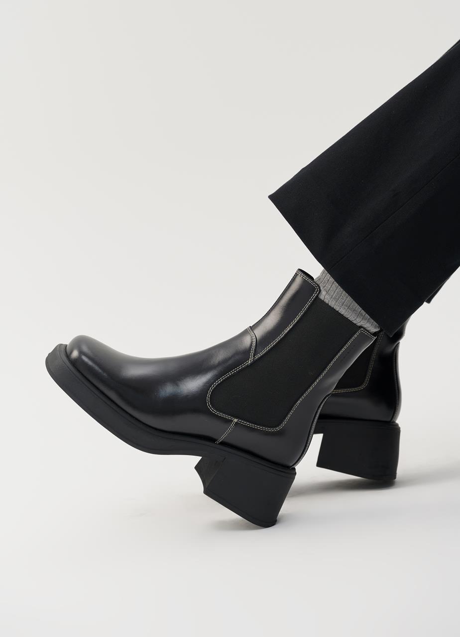 Dorah Boots
