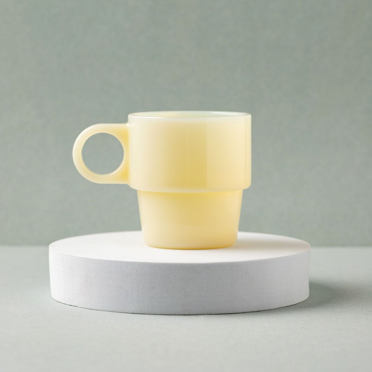 Szklanka PALLORA z uchem z mlecznego szkła żółta 0,25 l