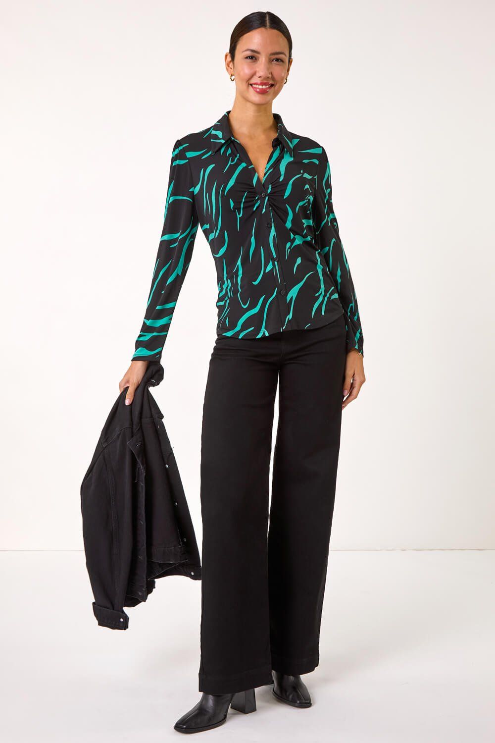 Roman Abstract Linear Print Stretch Blouse