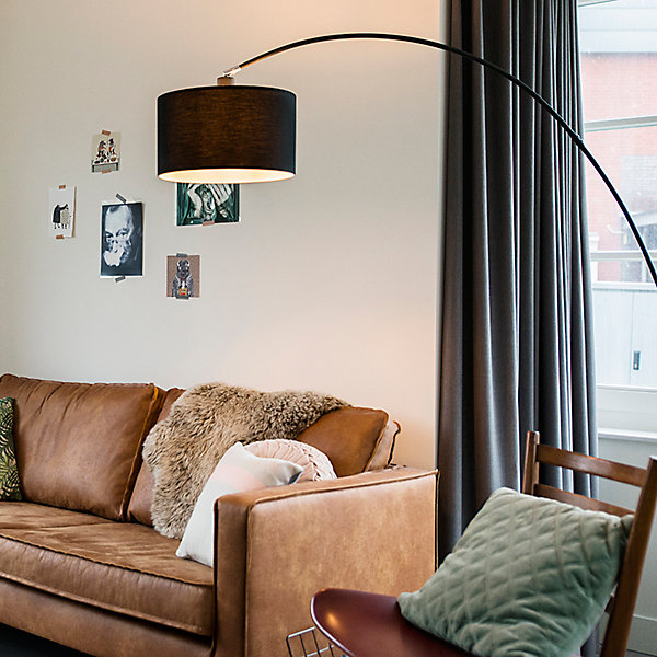 Lampadaire d'arc moderne intelligent noir avec A60 Wifi - Vinossa
