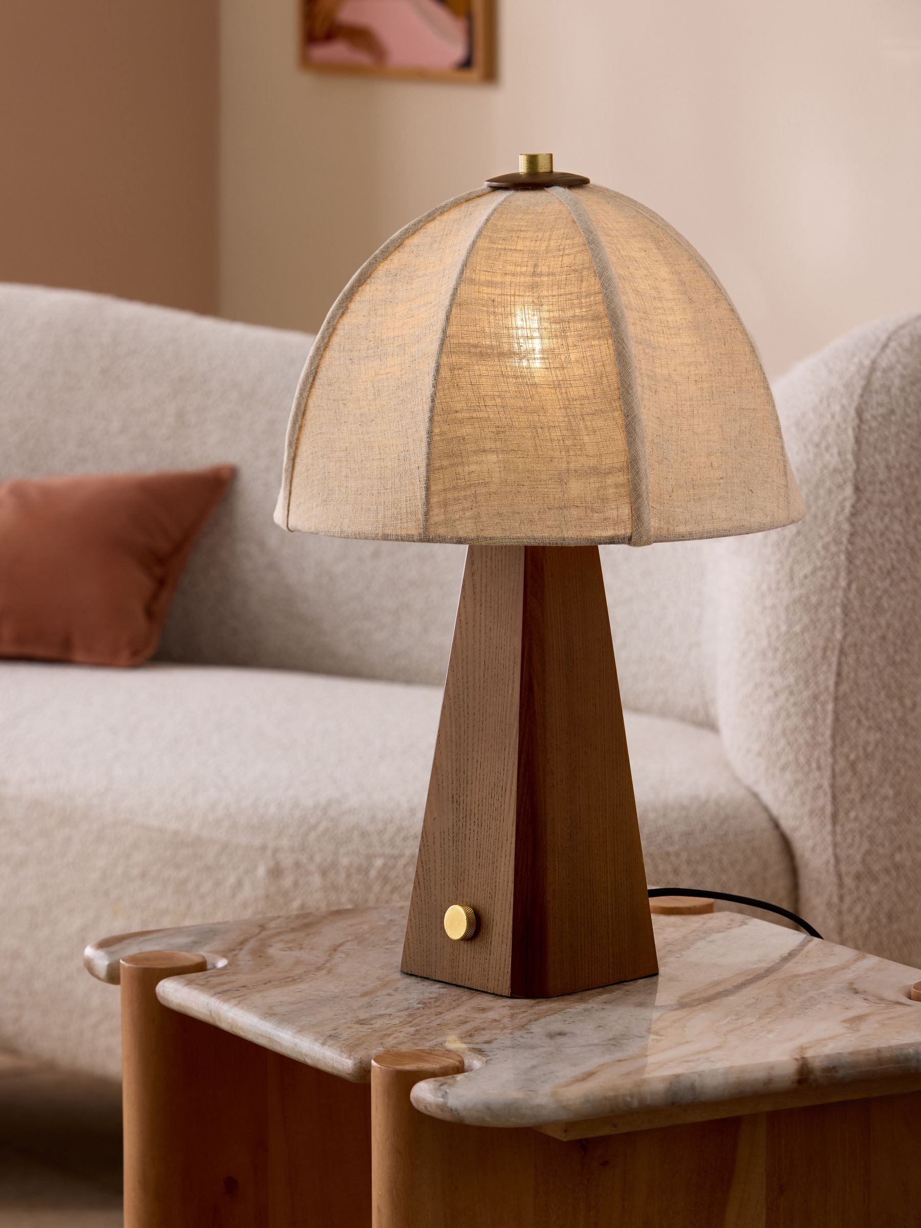 Benny Table Lamp in Dark Wood