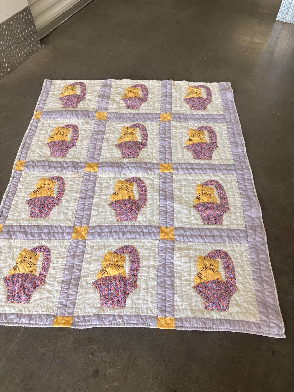 Vintage Hand Stitched Appliquéd Cat Quilt Cats In Baskets Kittens Hand Sewn