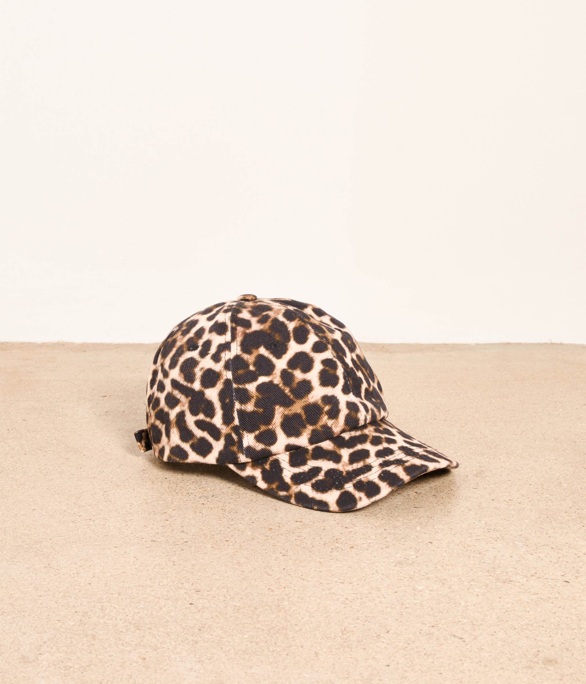 Casquette léopard Cardi