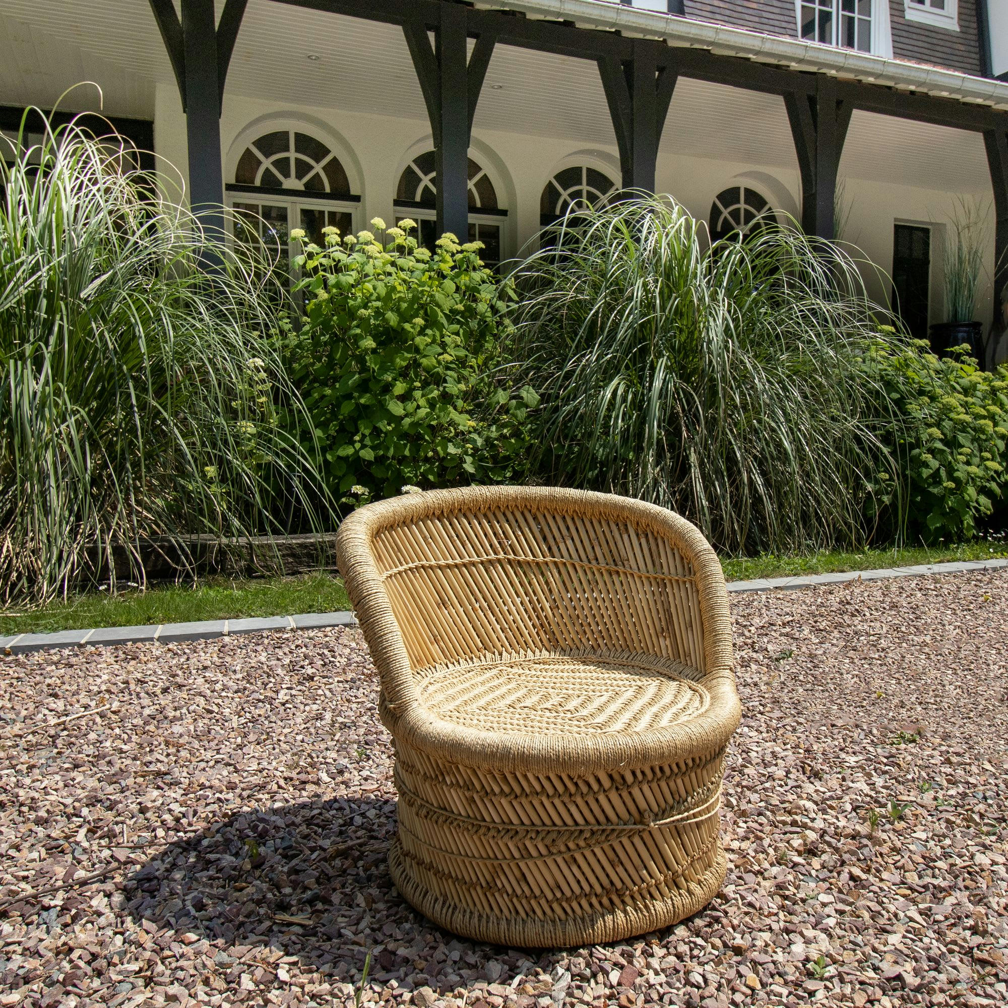 ZAMZEBE - Pouf bas avec dossier en bambou tressé