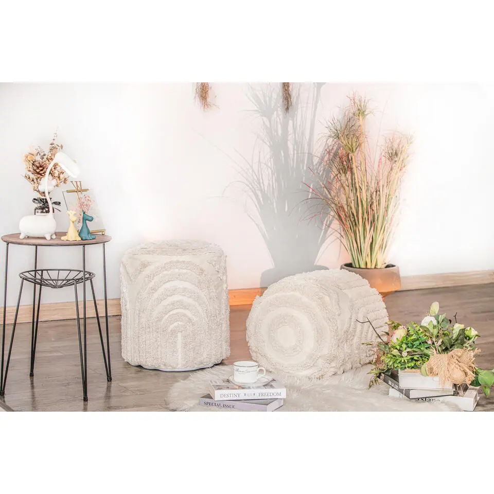 Pouf in beige stoffen Scandinavische stijl