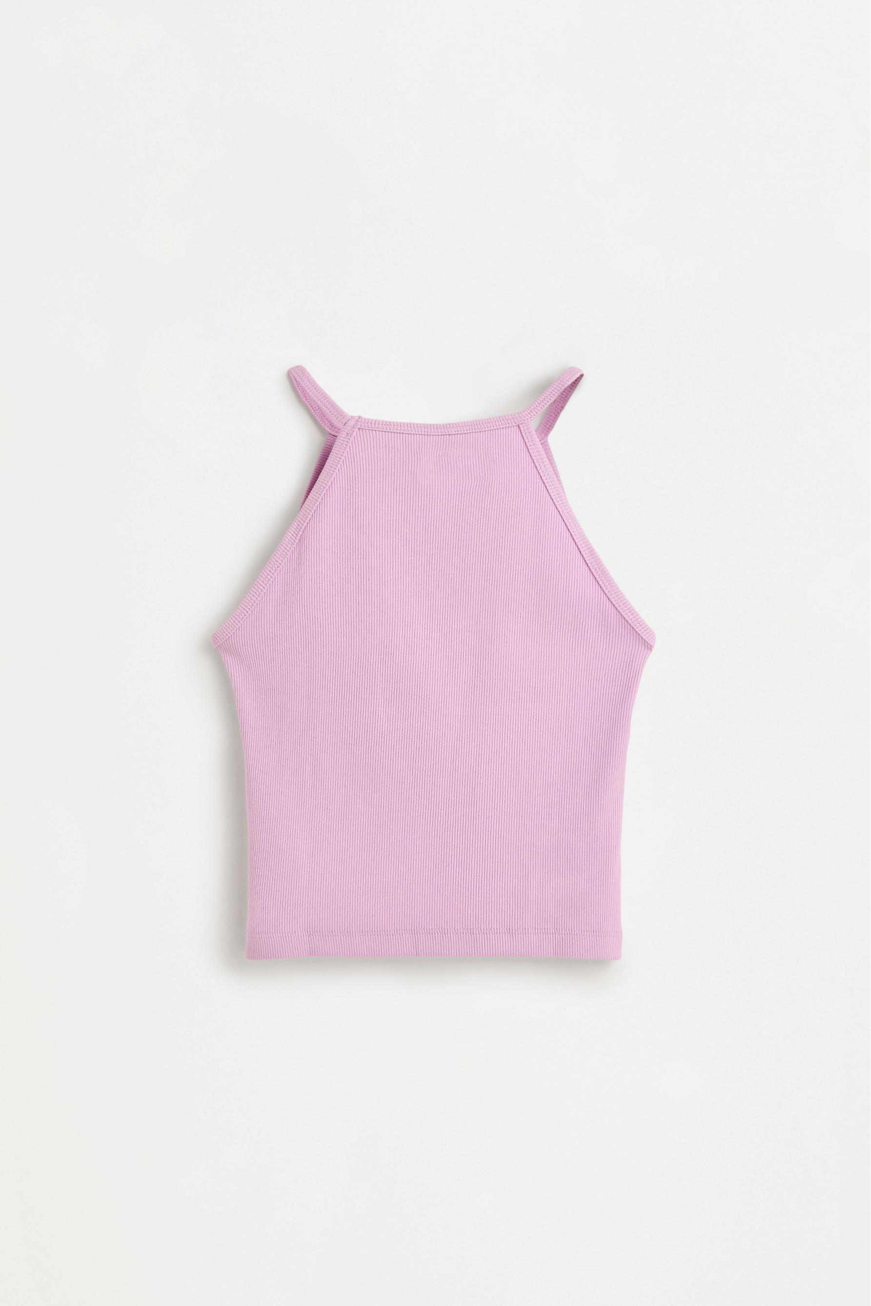 Top rib apliques