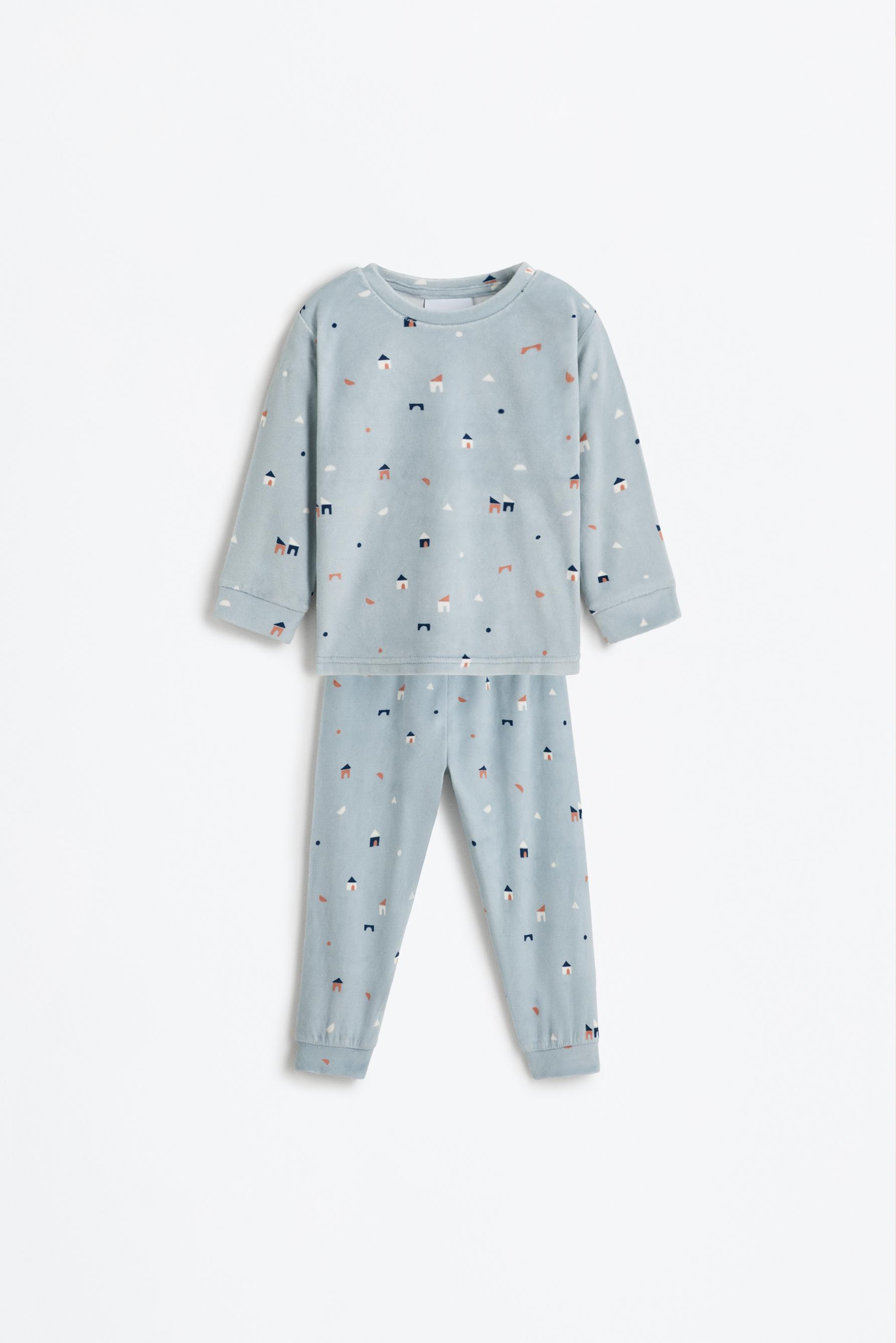 Pijama estampado aterciopelado