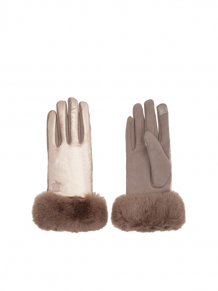 Ladies’ brown gloves