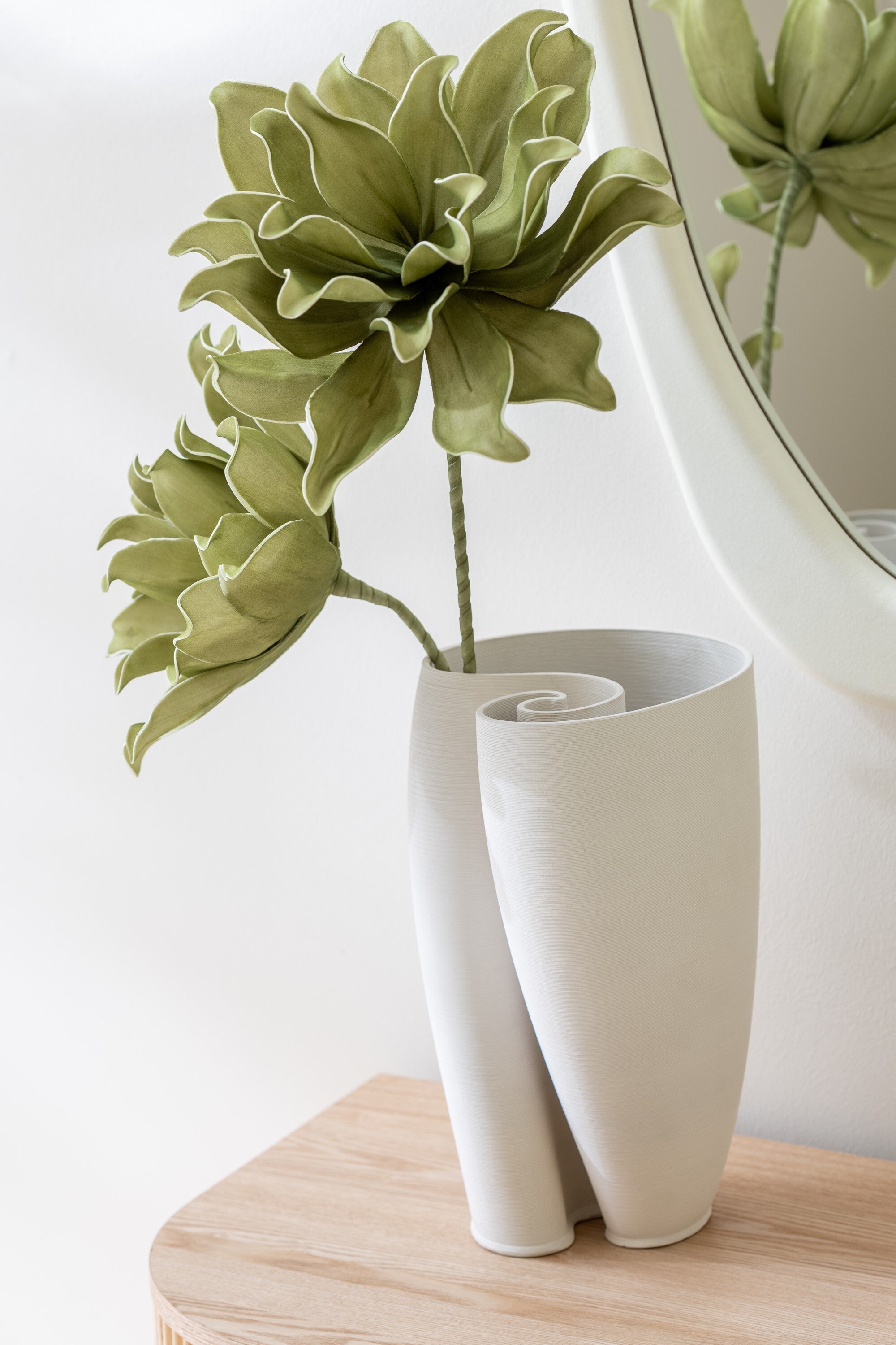J-Line vaas Hydria - keramiek - beige - 33.5 cm hoog