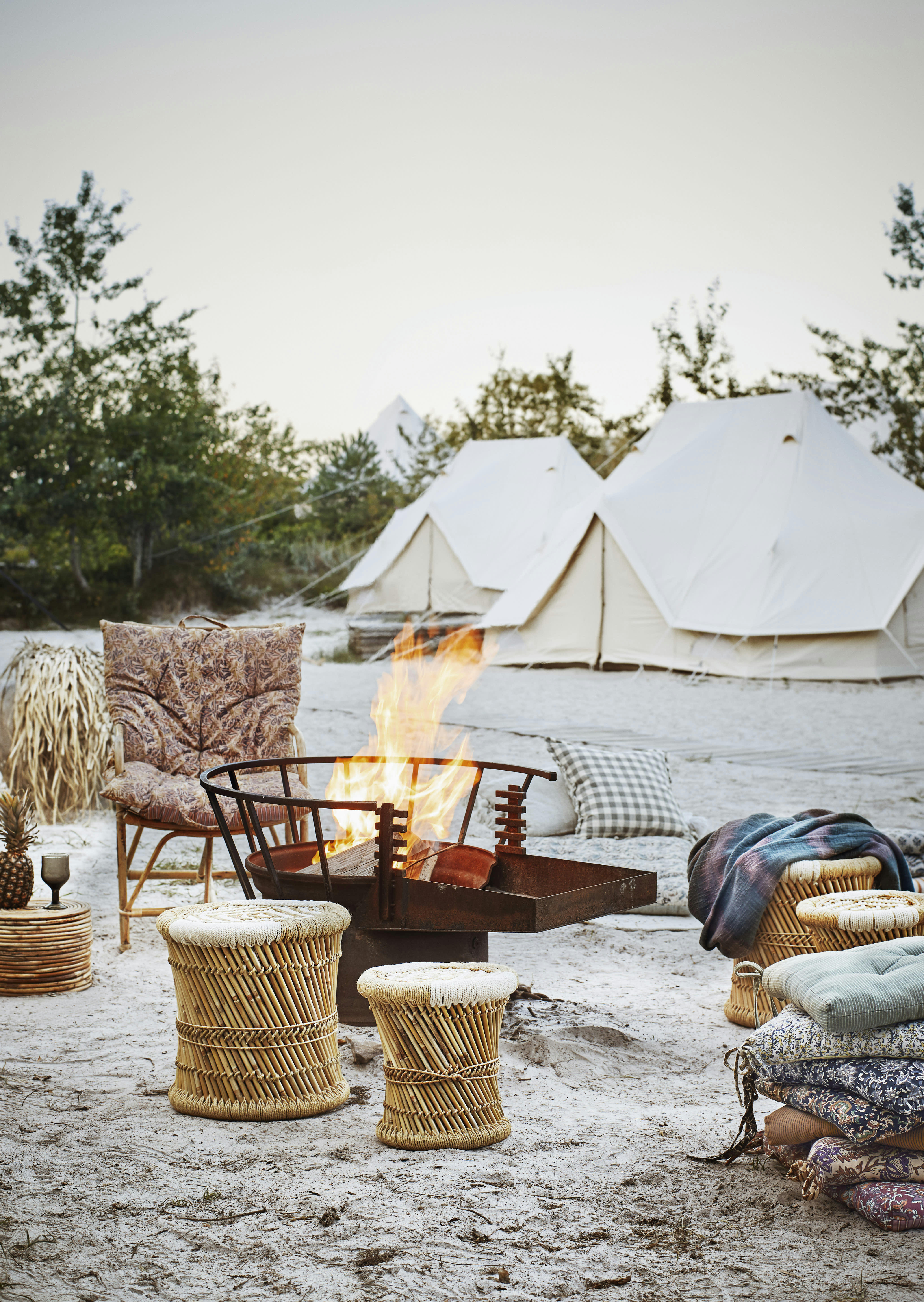 - Verre à vin martelé vert foncé D7cm
