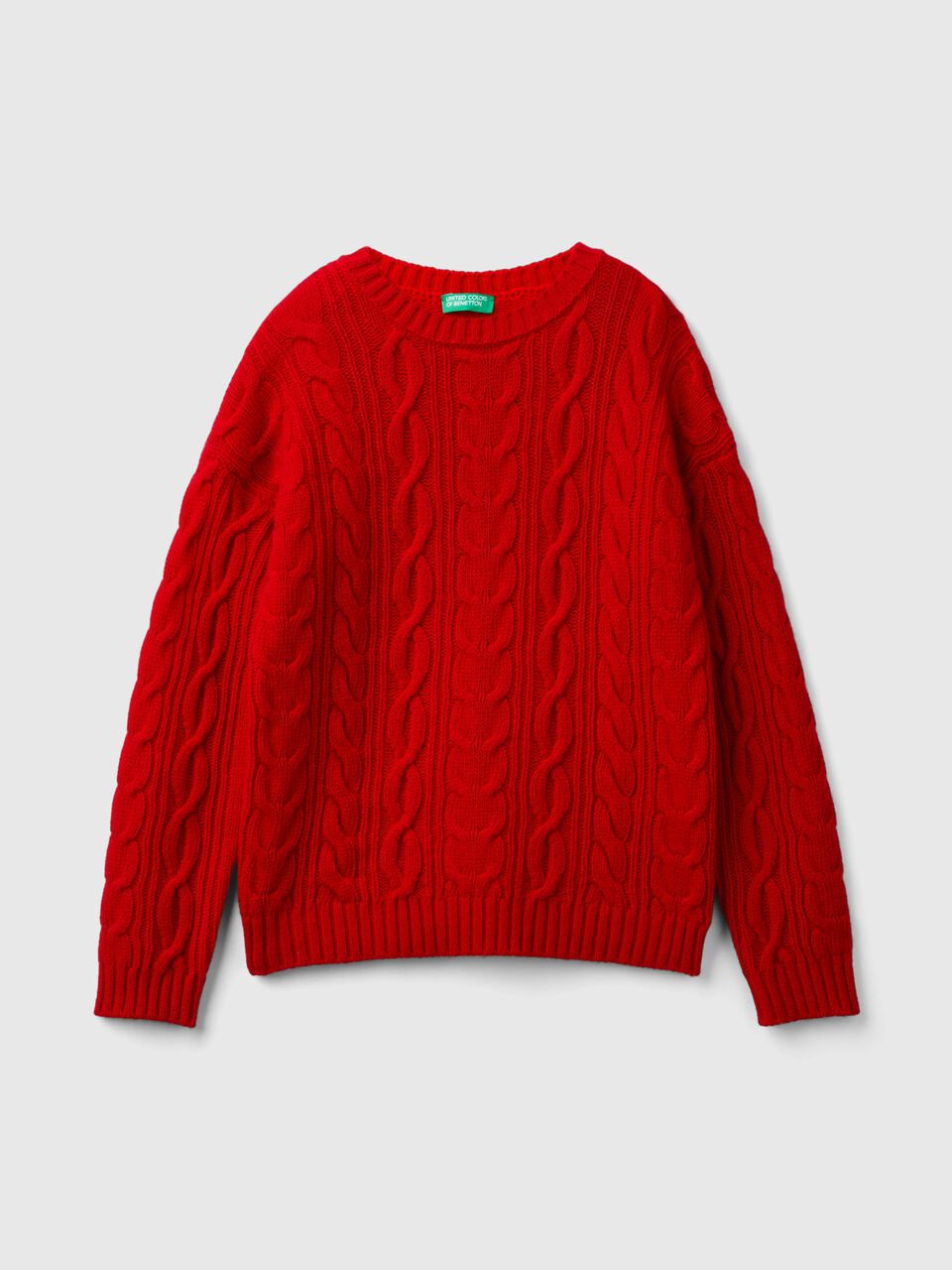 Cable knit sweater in wool blend