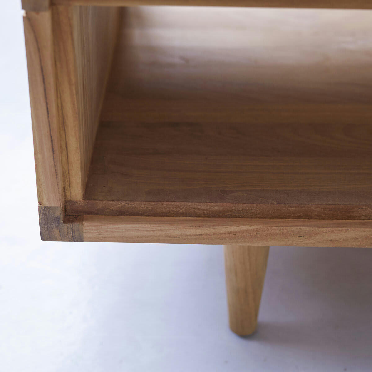 JONÀK - Table basse en teck massif