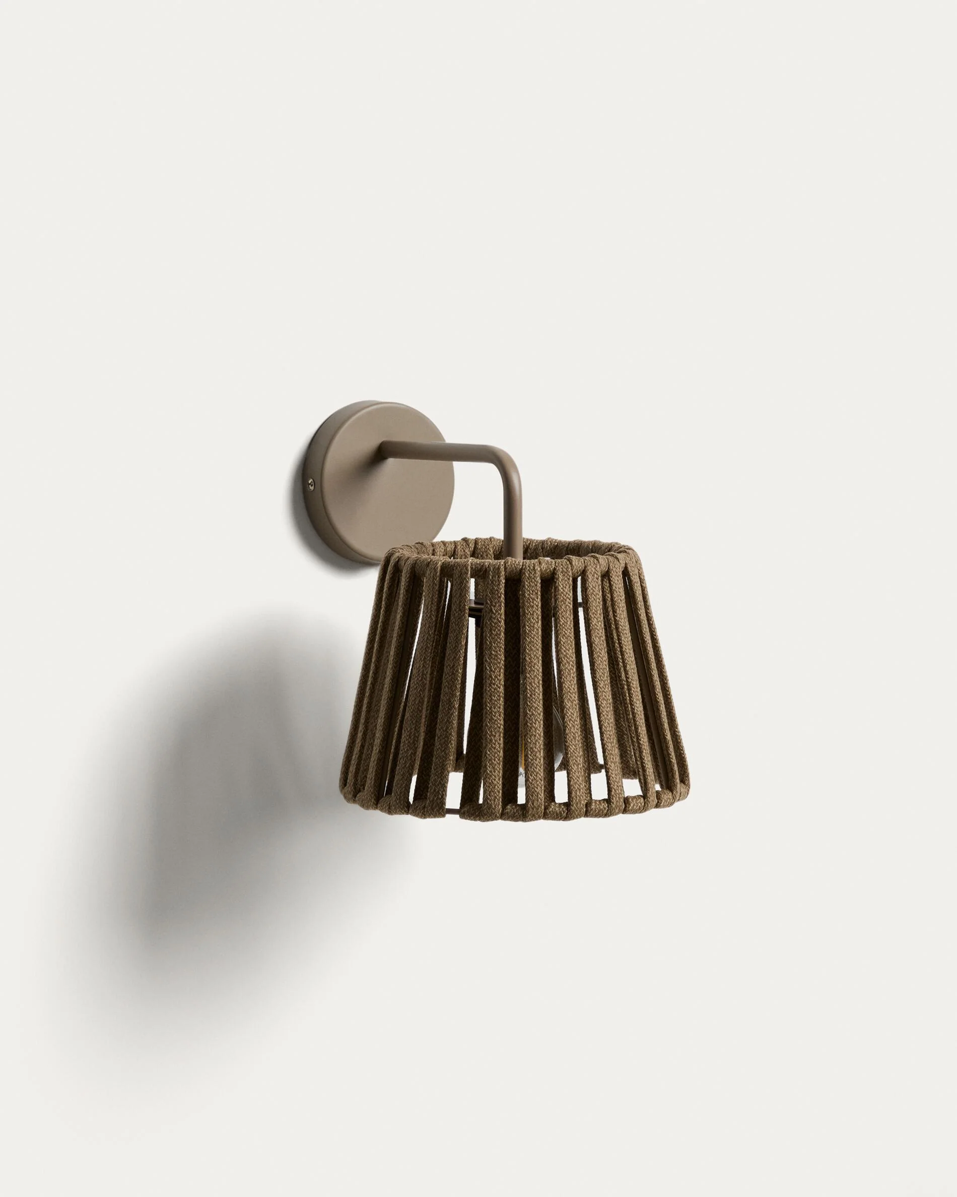 Aldet beige outdoor wall light in flat rope cord and metal