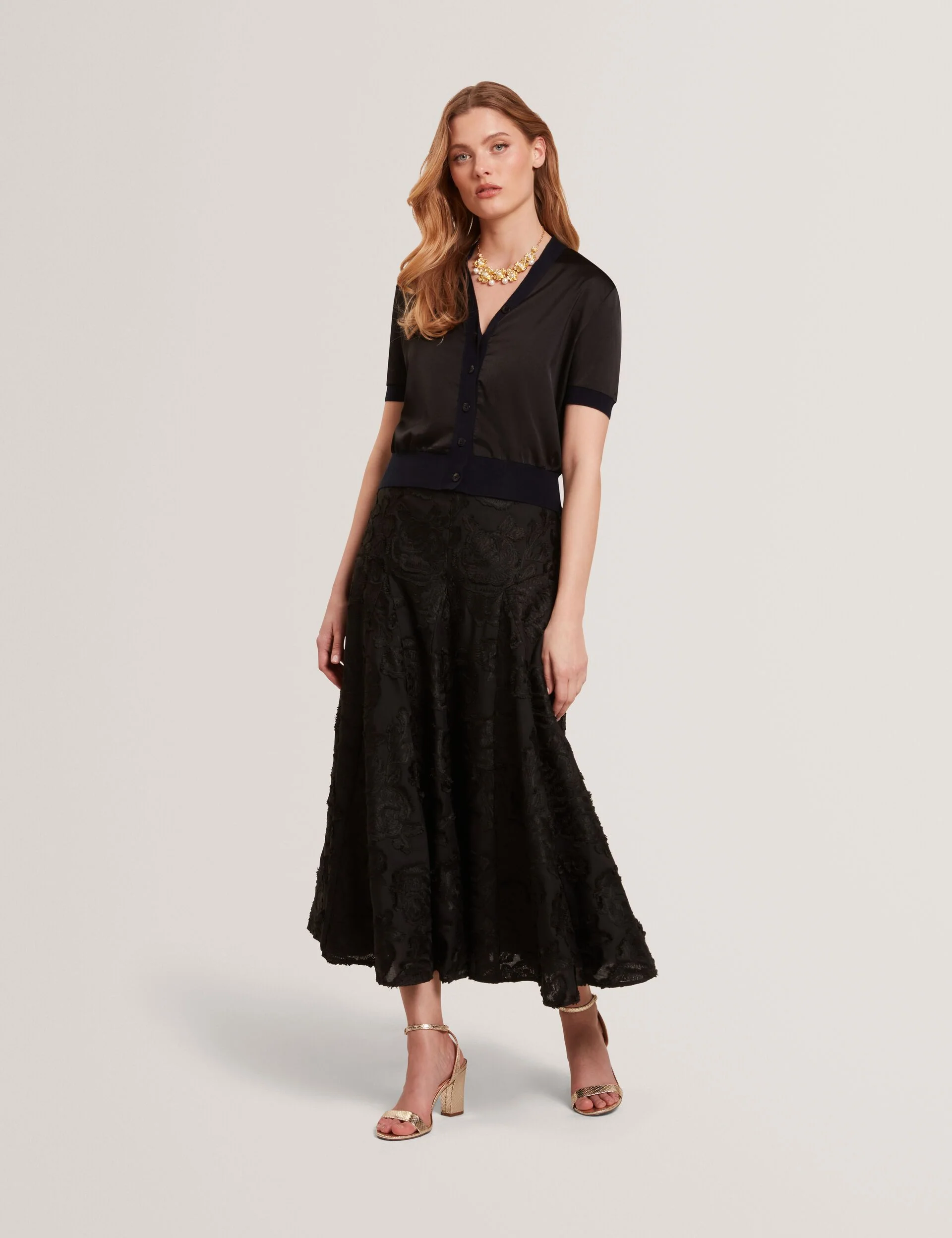 OFINA | BLACK
