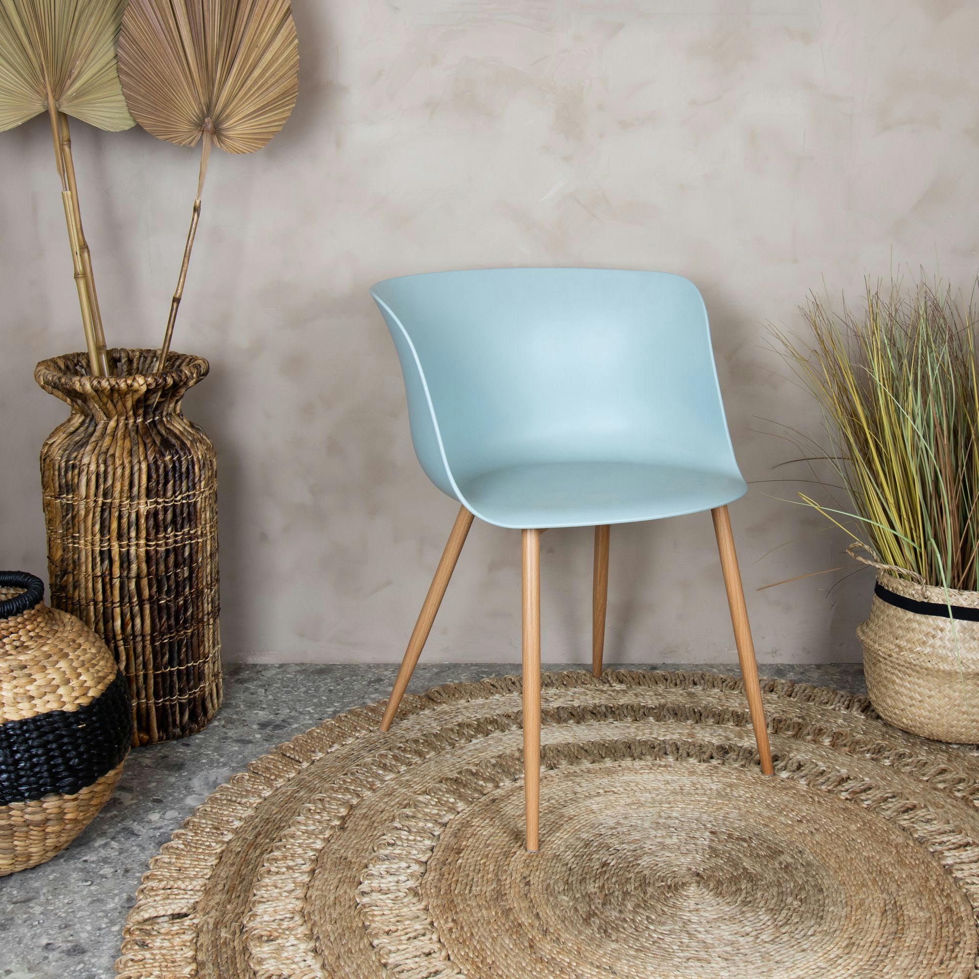 OLLY - Lot de 4 fauteuils de table en polypropylène céladon et pieds en métal