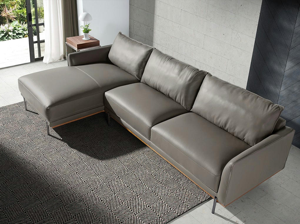 - Canapé d’angle  en cuir gris et acier 5 places