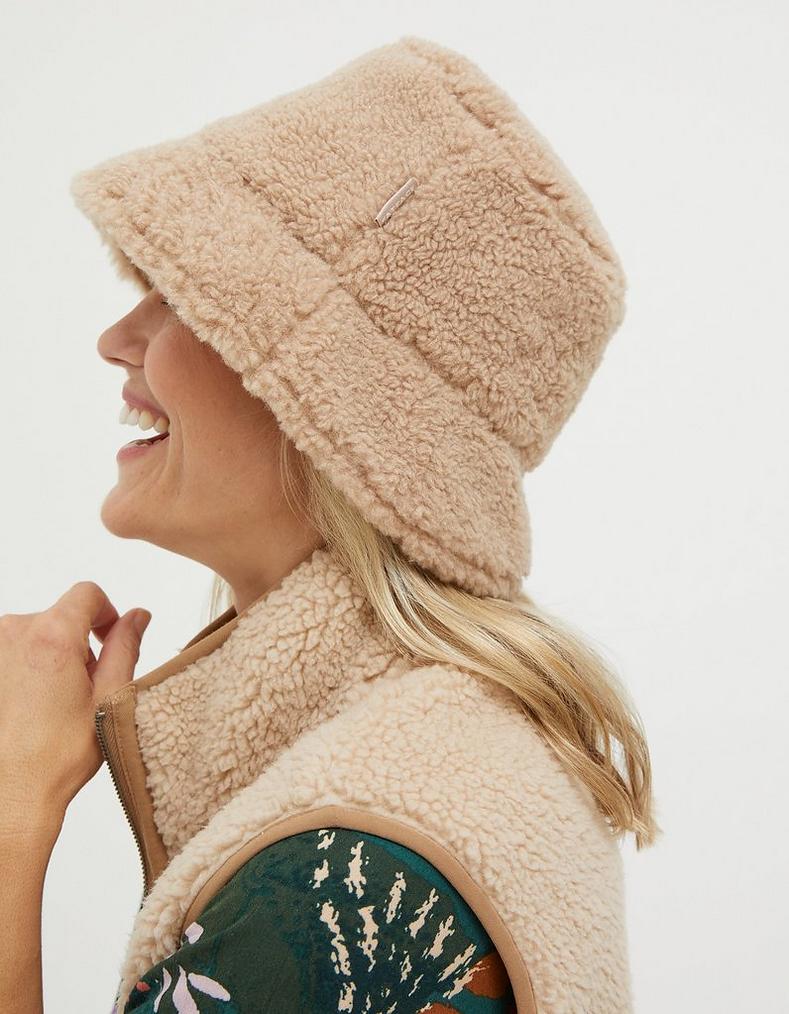 Eliza Fleece Bucket Hat