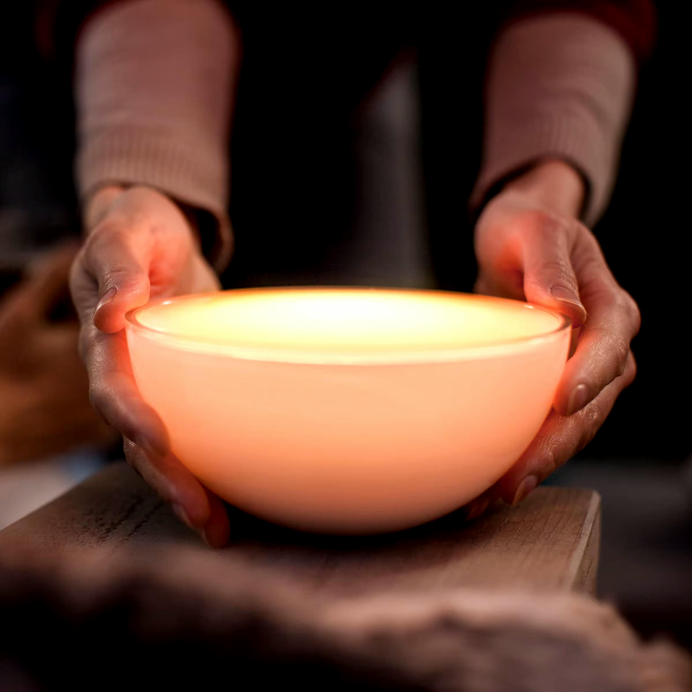 Philips Hue Go Portable Smart LED Light Table Lamp, White & Colour