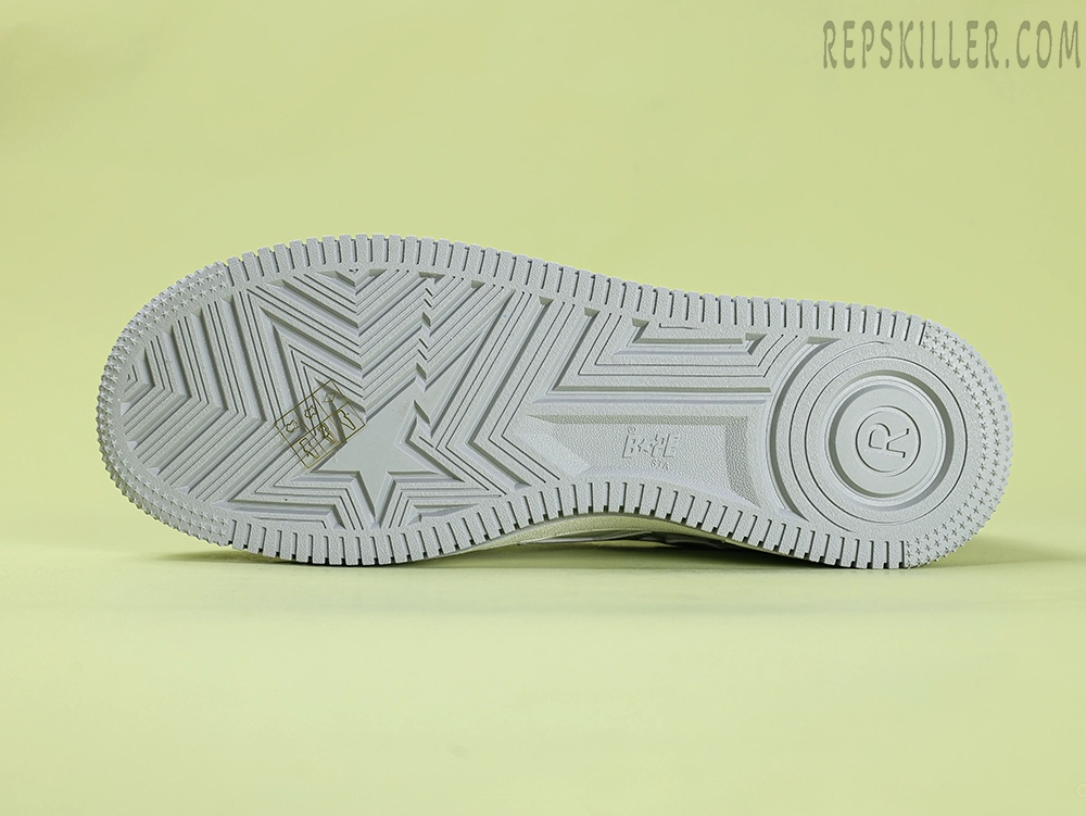 A BATHING APE BapeSta Grey Patent Leather Low Sneakers