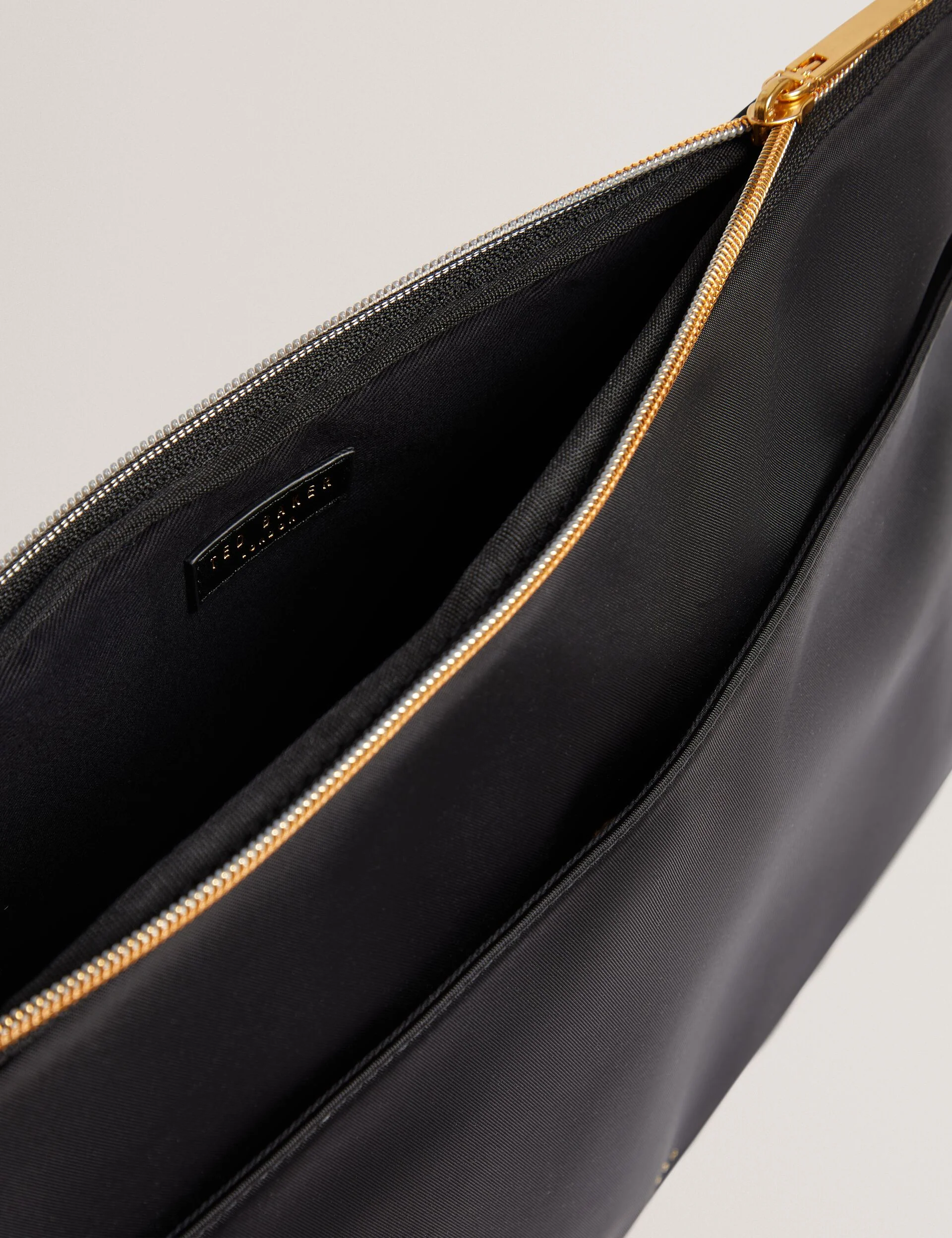 NYTALIS | BLACK