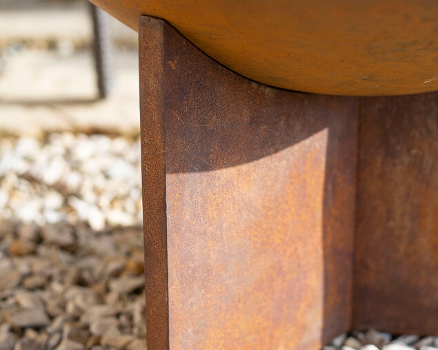 Kala Rustic Fire Pit with Half Grill