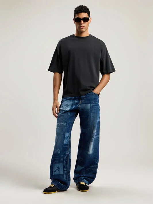 Curved Logo Loose Collar T-Shirt