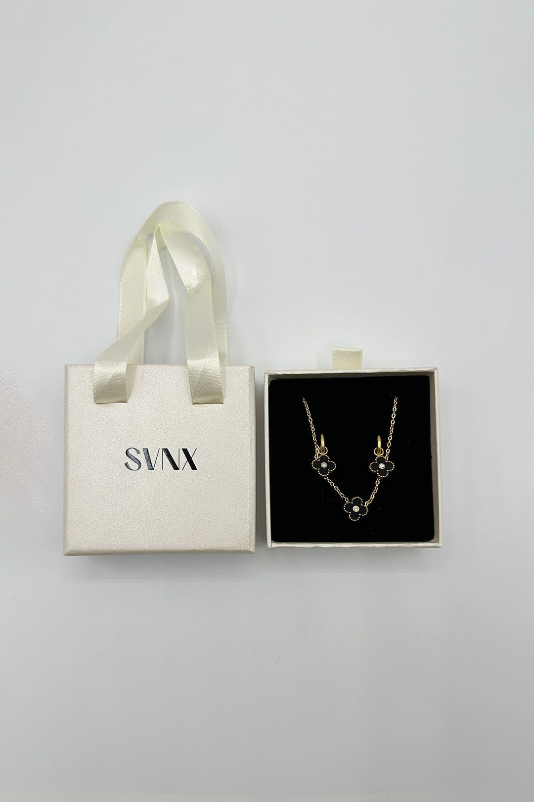 SVNX Mini Clover Necklace & Hoop Earrings