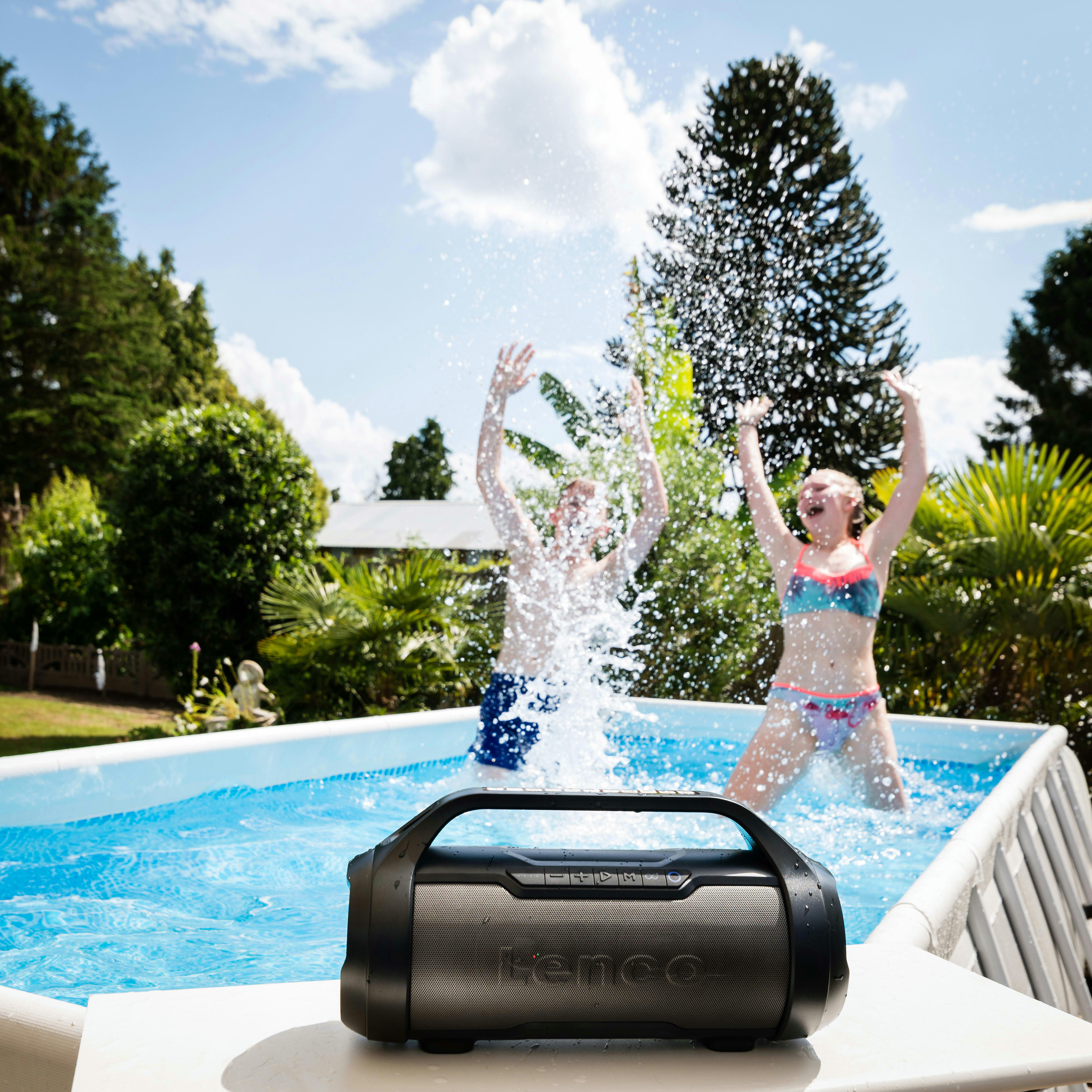 - Enceinte bluetooth étanche avec radio fm et effets lumineux noir