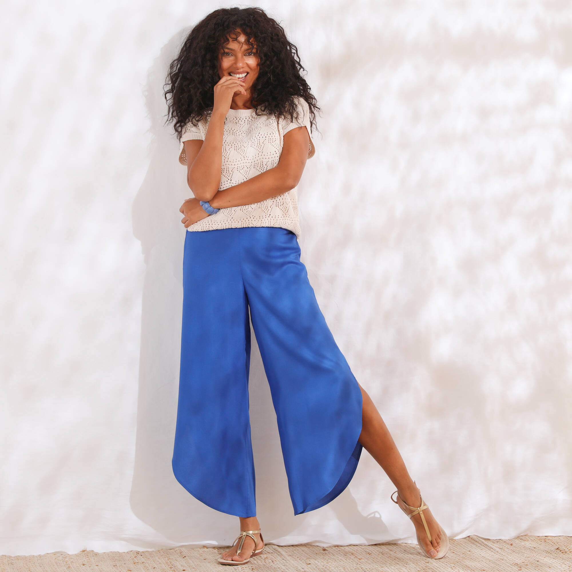 Pantalon large, bas fendus