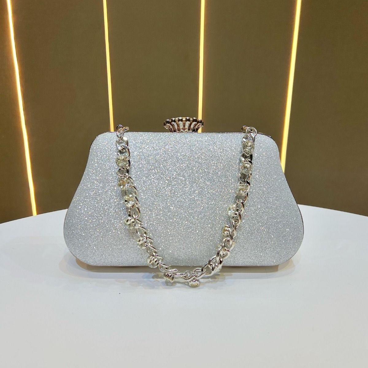 PEACH ACCESSORIES Vintage-Inspired Silver Crystal Evening Clutch