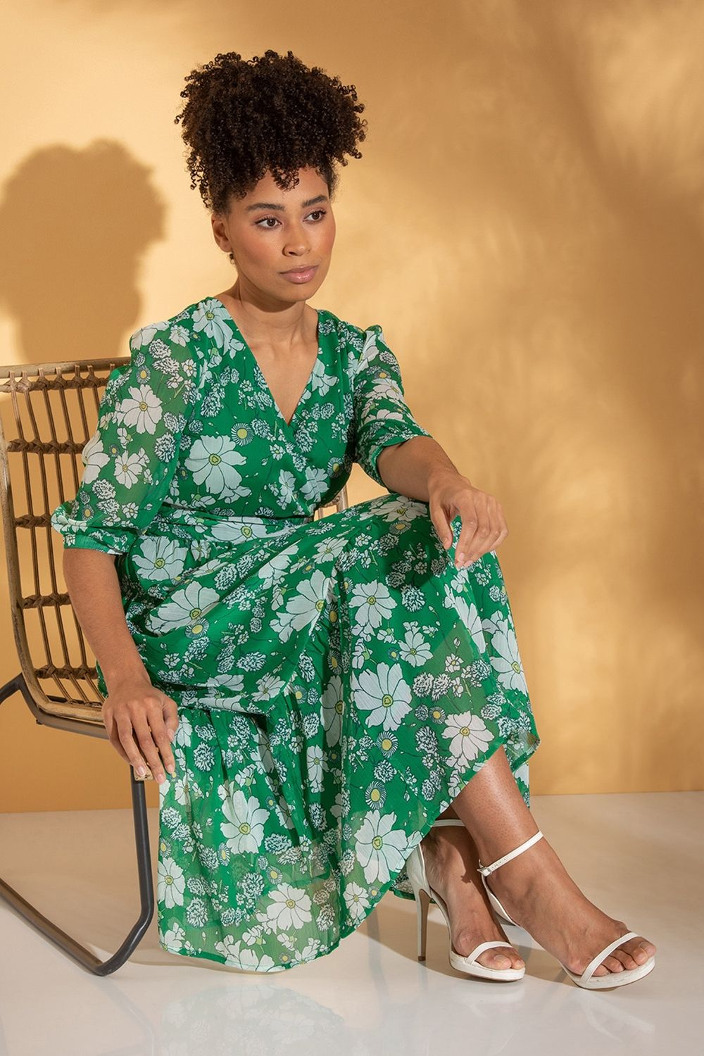 Klass. Floral Printed Chiffon Midaxi Dress