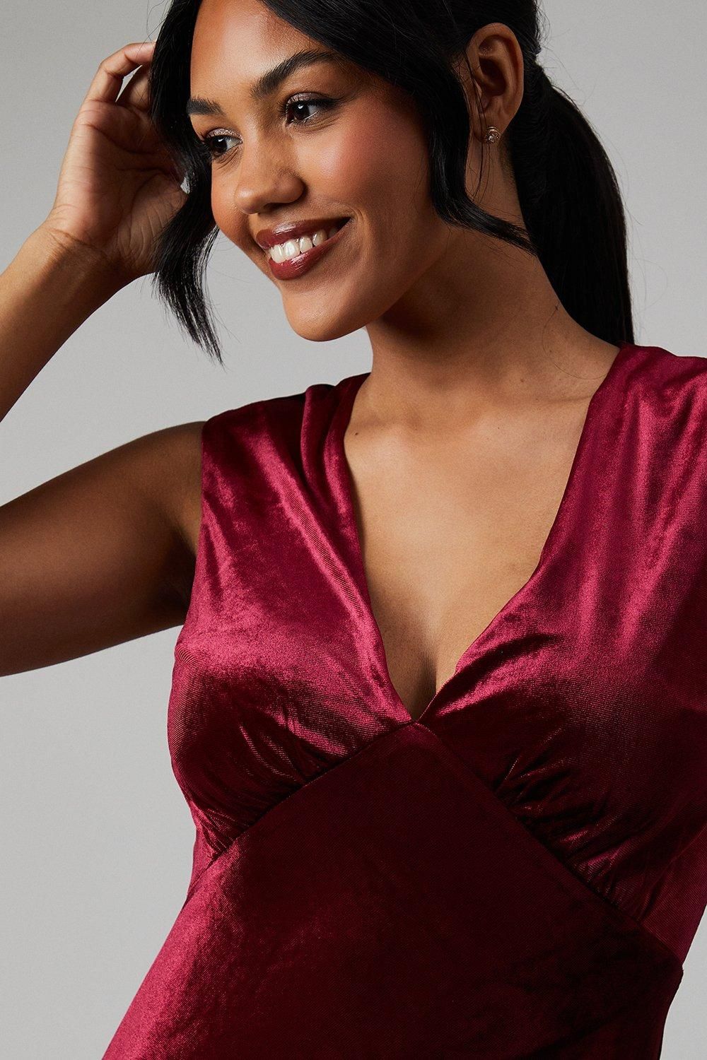 Oasis Velvet Open Back Detail Maxi Bridesmaid Dress