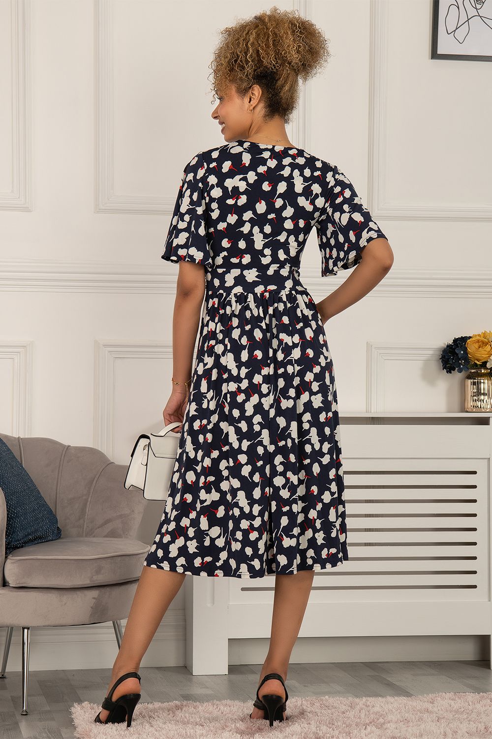 Jolie Moi Quyn Angel Sleeve Jersey Dress