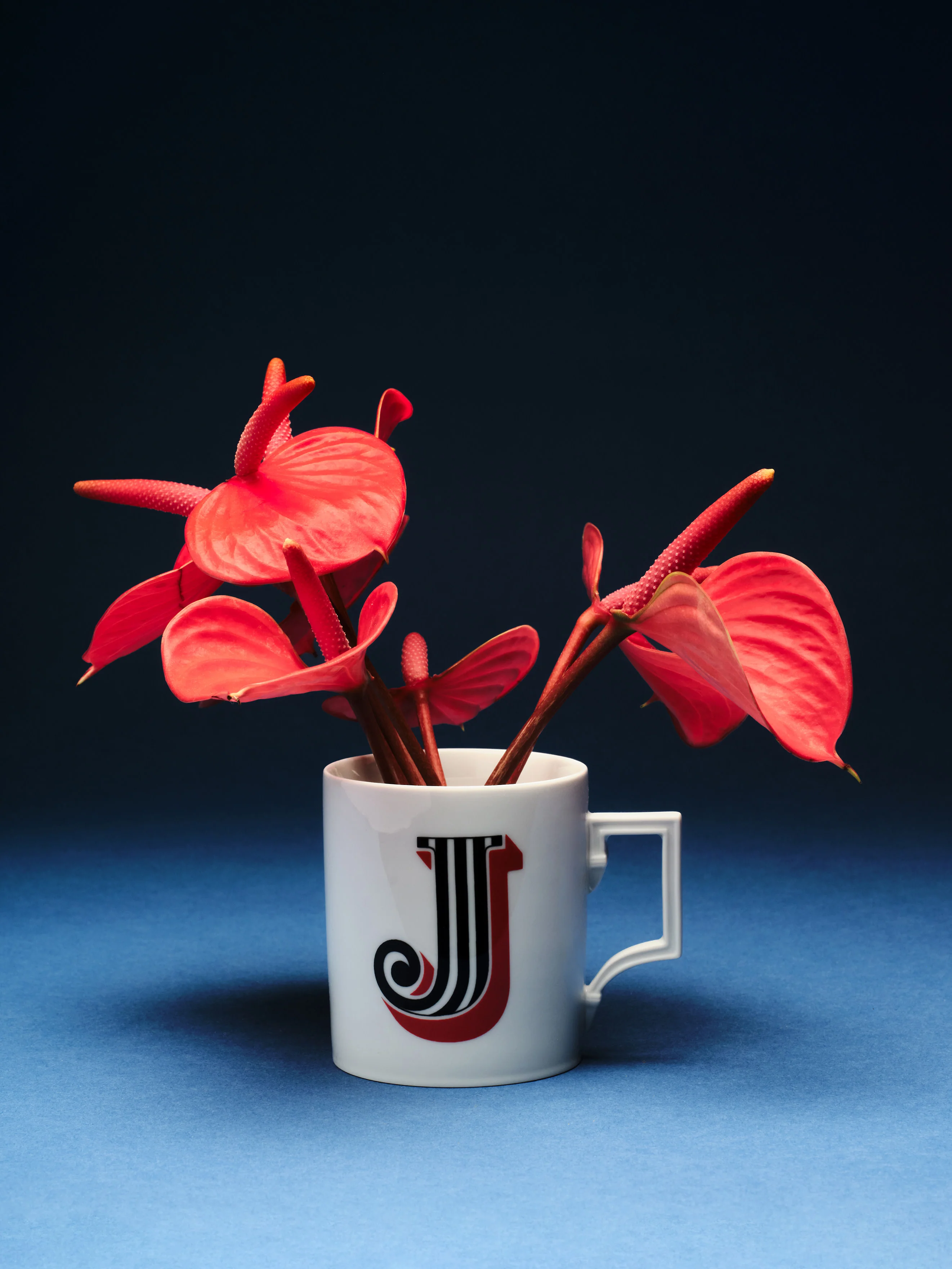 Westwing x MEISSEN, Handgefertigte Tasse Initials mit Dekor-Motiv