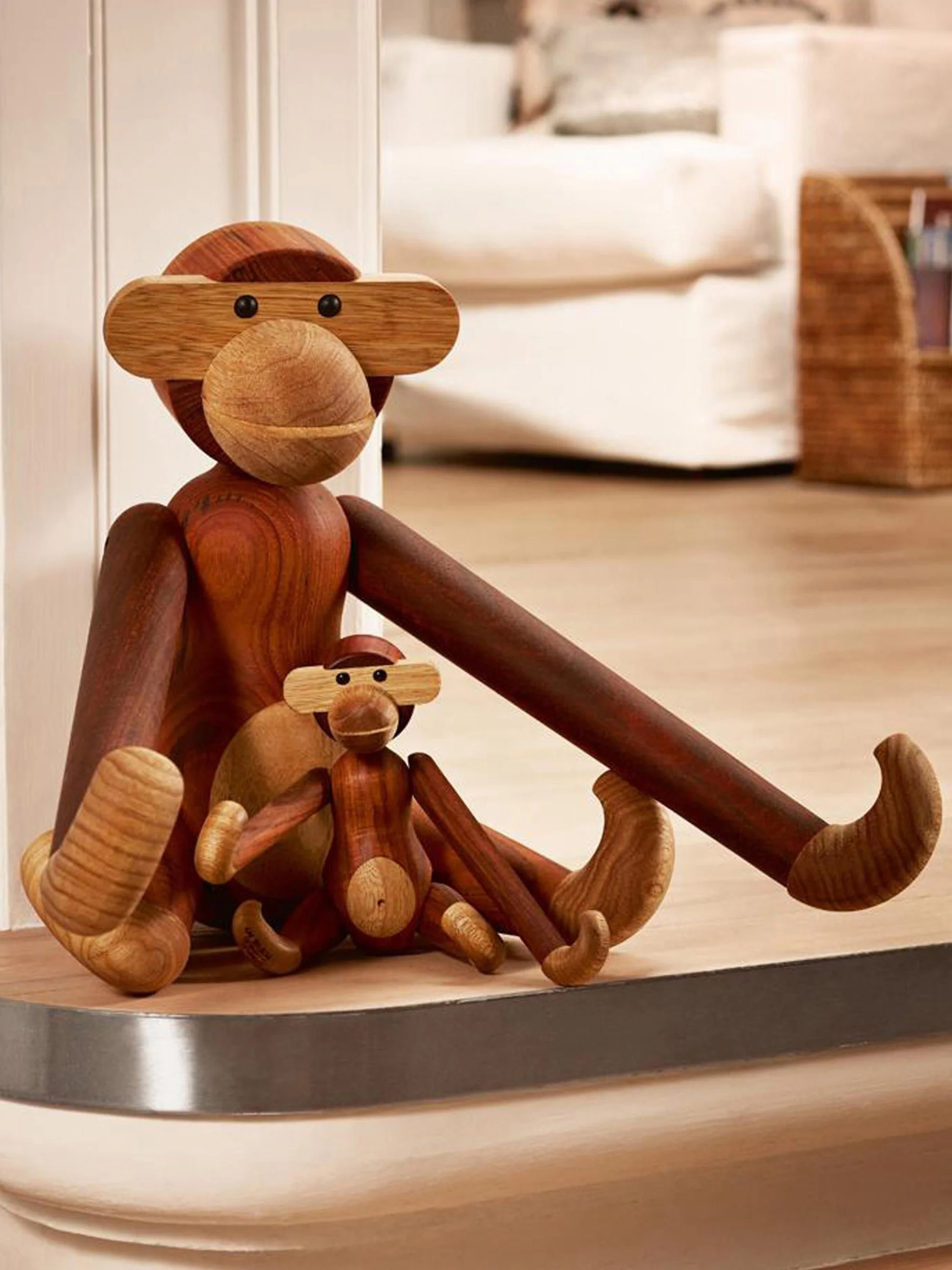 Handgefertigtes Deko-Objekt Monkey aus Teakholz, H 19 cm