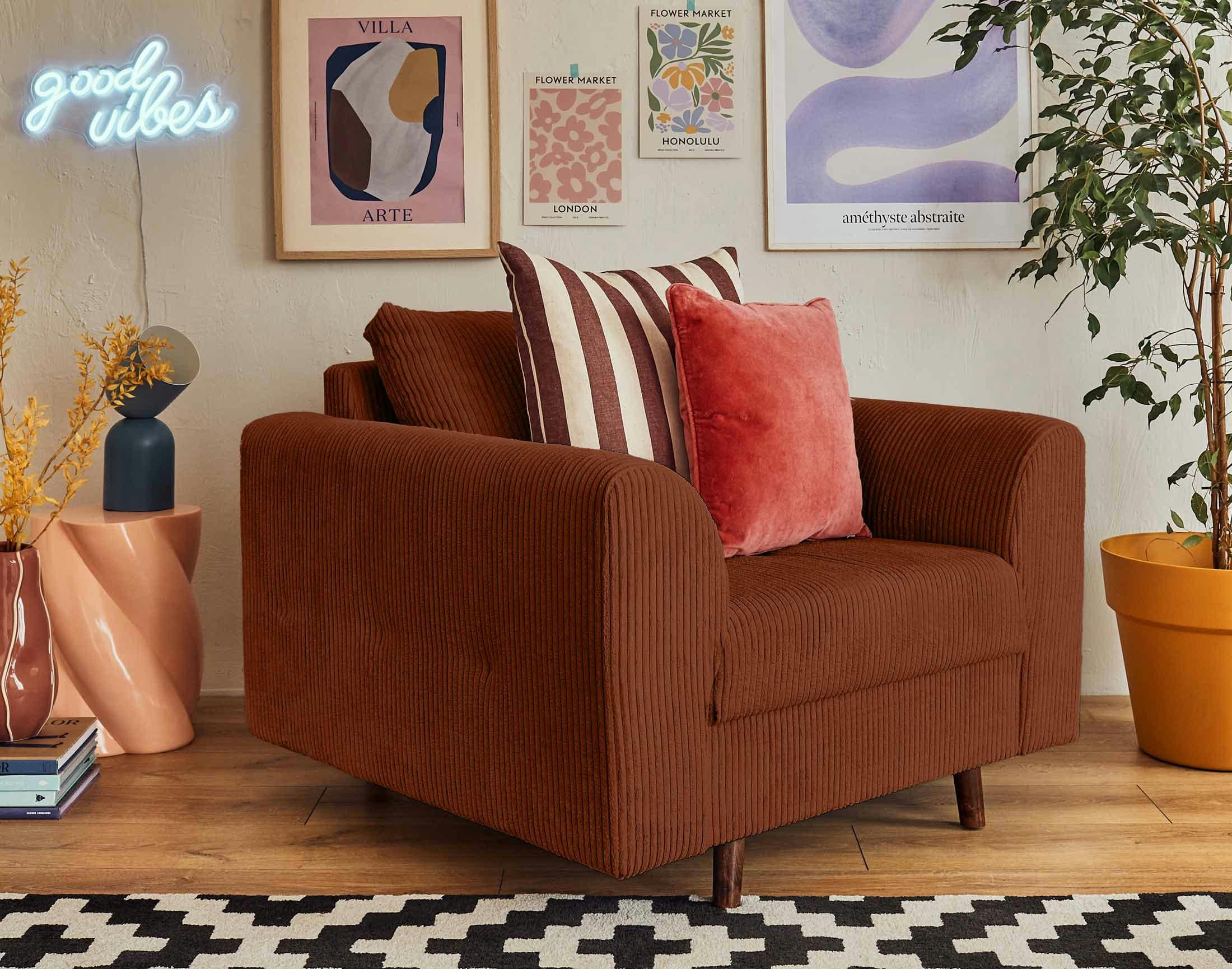 RUNE - Fauteuil en velours côtelé terracotta