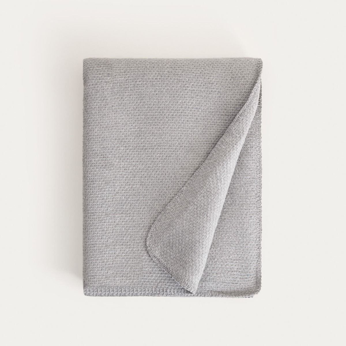 Koc MALLOW gruby szary z dekoracyjną teksturą 150x200cm