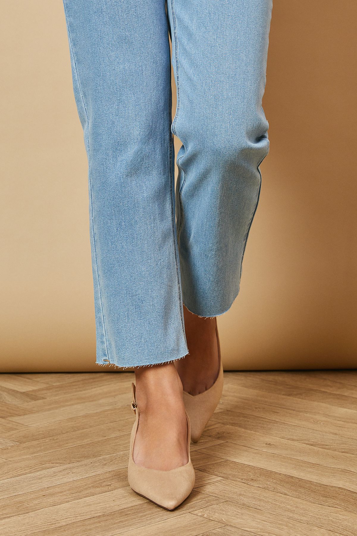Oasis Enrya Faux Suede Slingback Low Block Heel Shoes