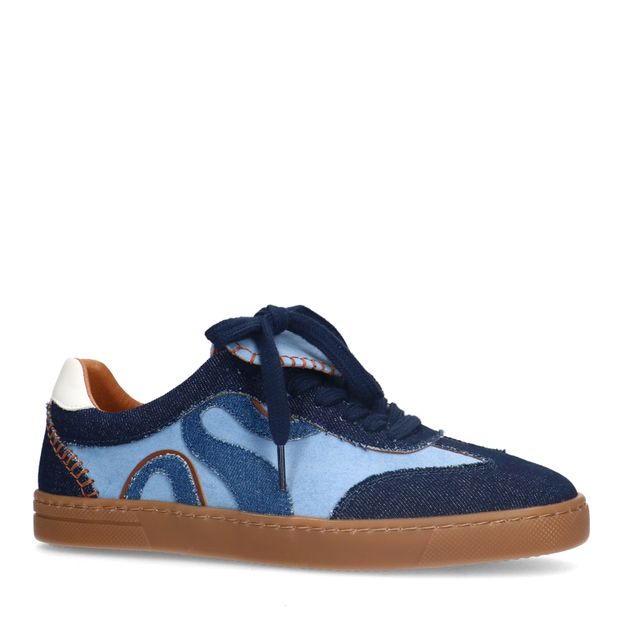 Blauwe suède sneakers met denim details