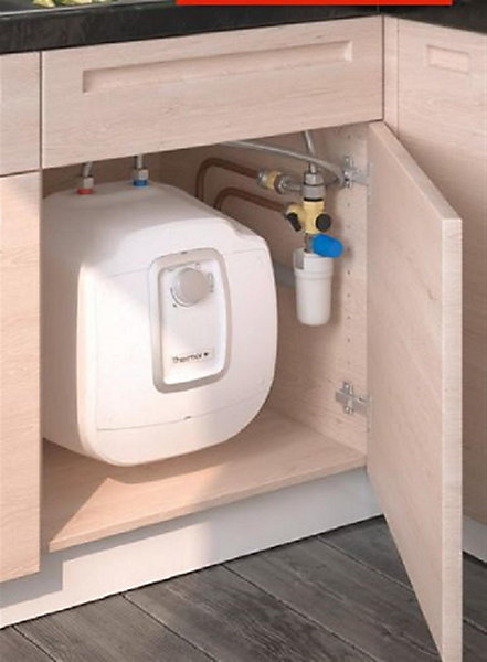 Chauffe-eau électrique RISTRETTO - 15 litres Sur-évier - Hauteur: 387 mm - Largeur : 360 mm - Profondeur : 321 mm - Classe A