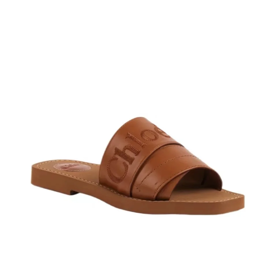 Chloe Leather Logo Embroidery Shoes Sandal