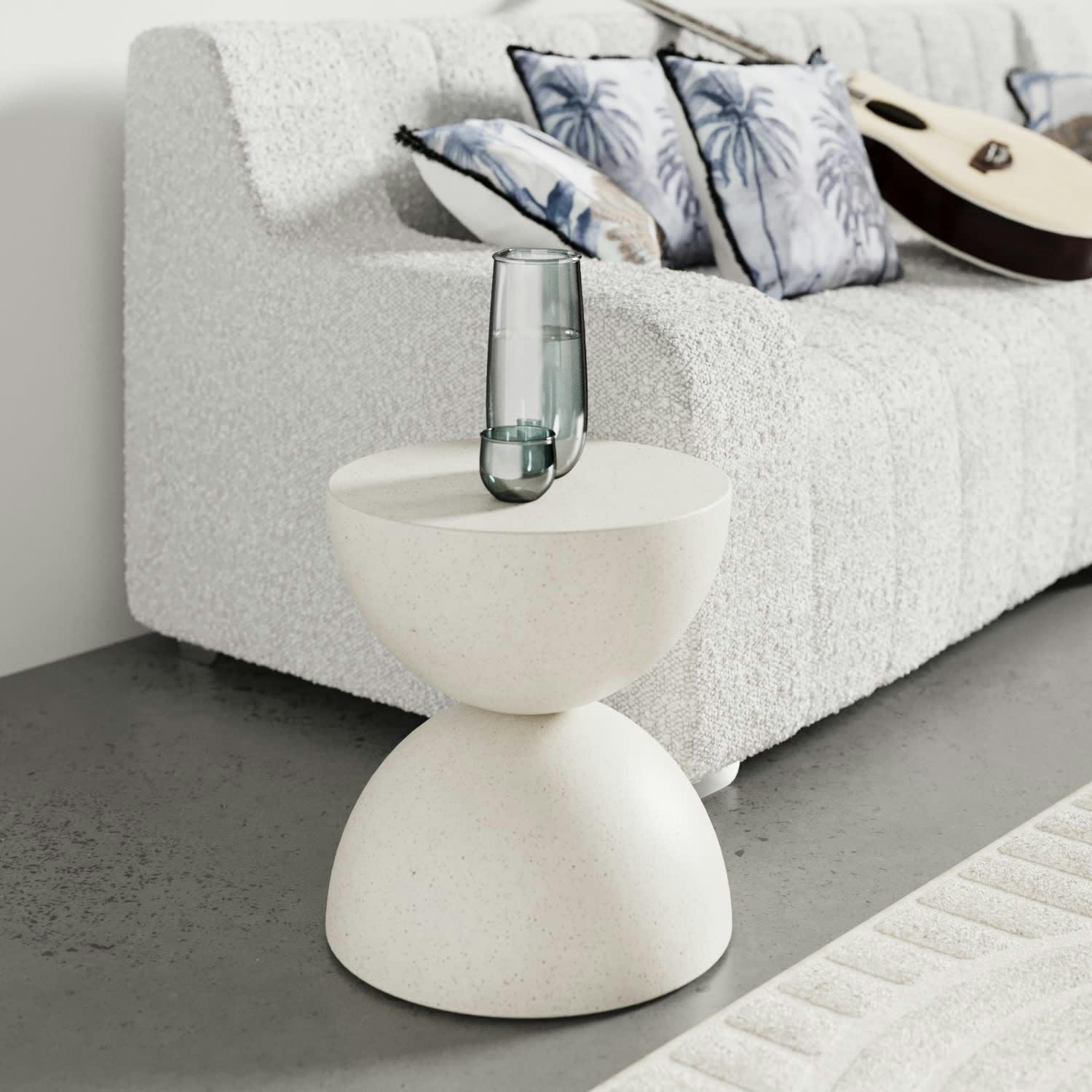 BERGAMOTE - Table d’appoint ronde design en magnésie moucheté crème