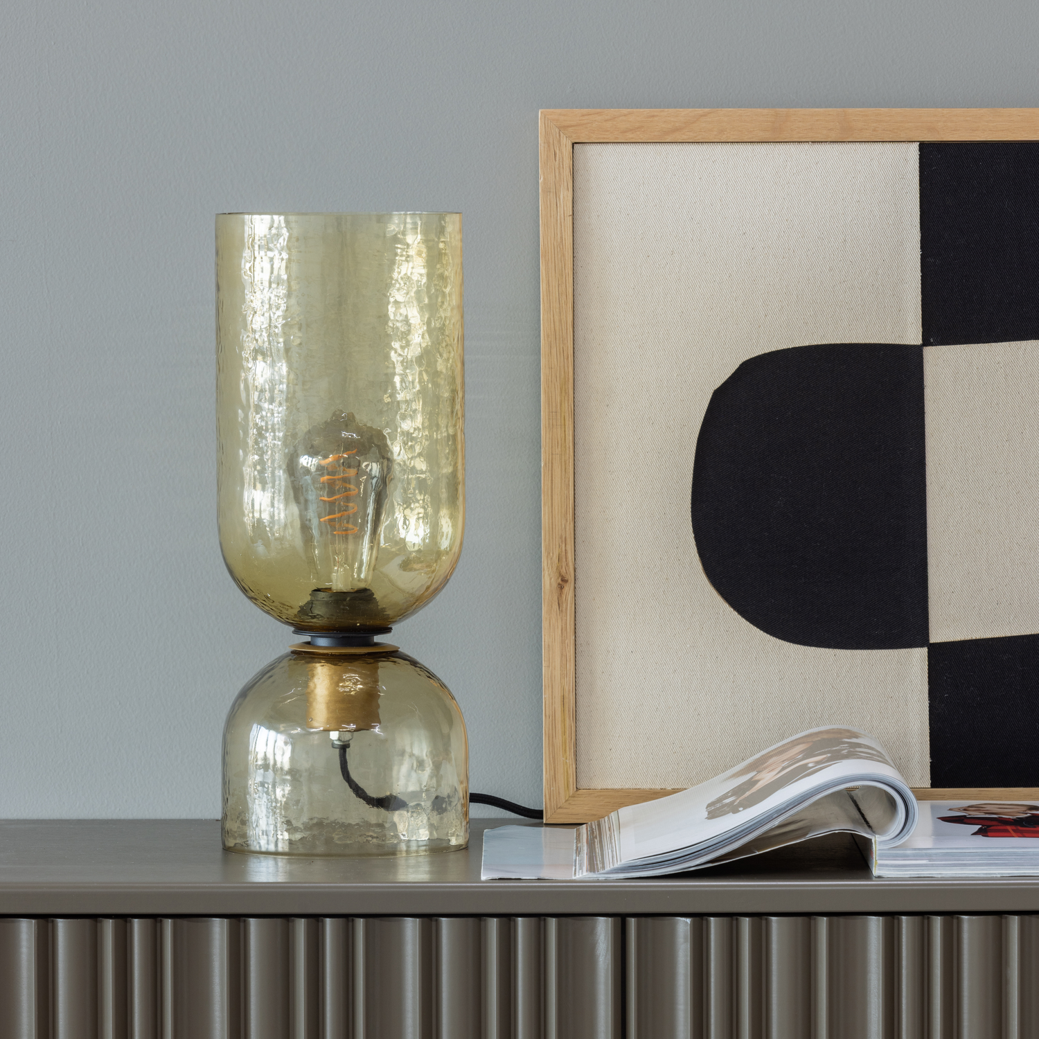 WOOOD Gigi Tafellamp Gehamerd Glas 38xØ15 cm - Naturel