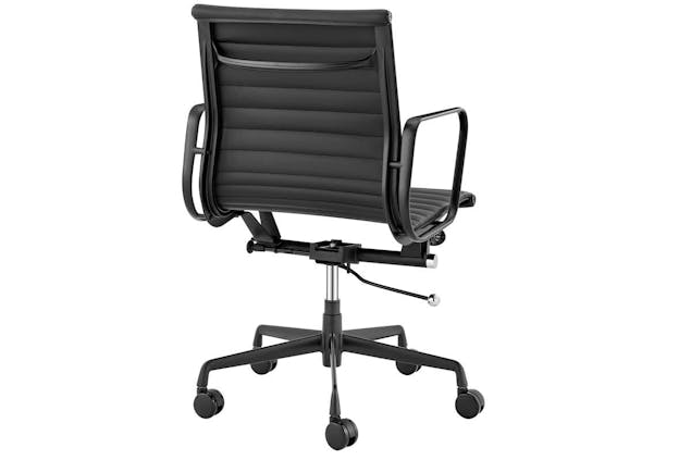 NNEKGStandard Matte Black Aluminium Low Back Office Chair (Black Leather)