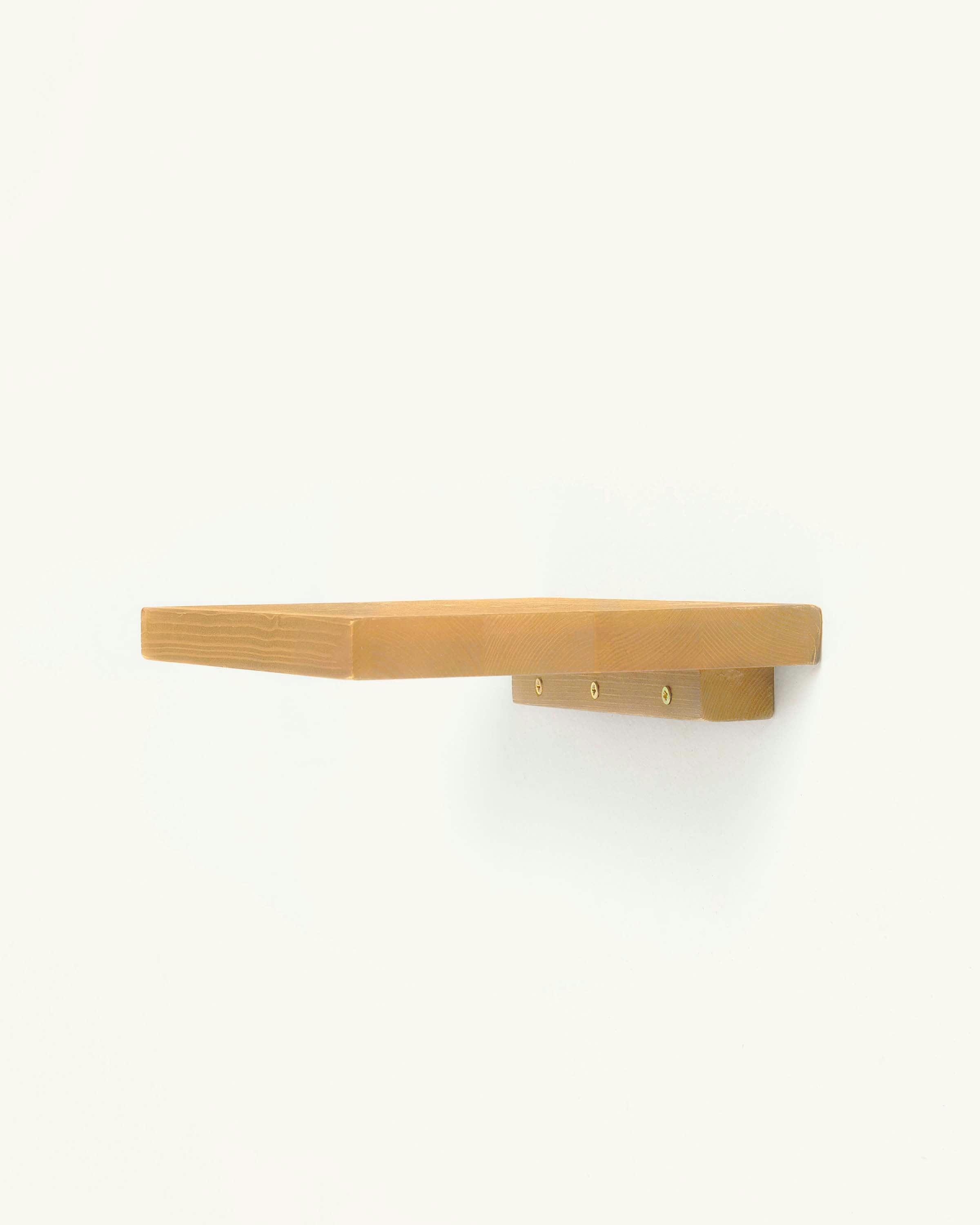 NALA - Table de chevet flottante avec etagère en épicéa couleur marron clair