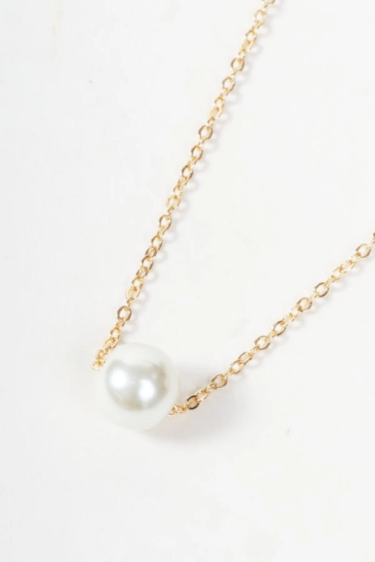 Faux Pearl Pendant Gold Necklace