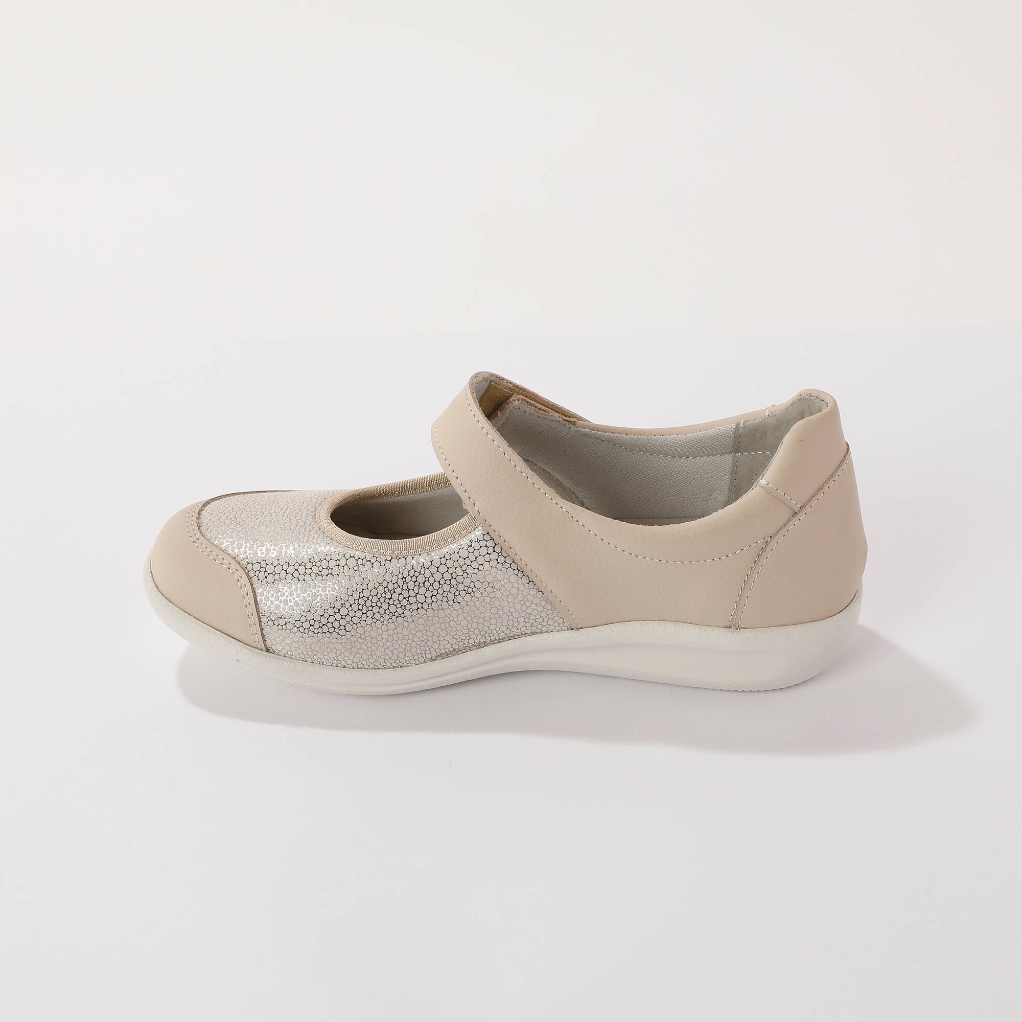 Babies très grande largeur, en cuir avec empiècements extensibles
